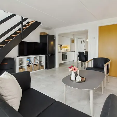 Maarit - 2-3km From The Sea By Interhome Leilighet